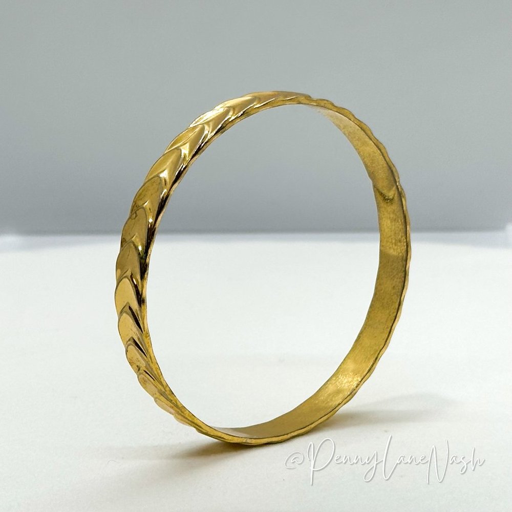Vintage Grape Leaf Arrows Bangle Bracelet - Picture 5 of 7